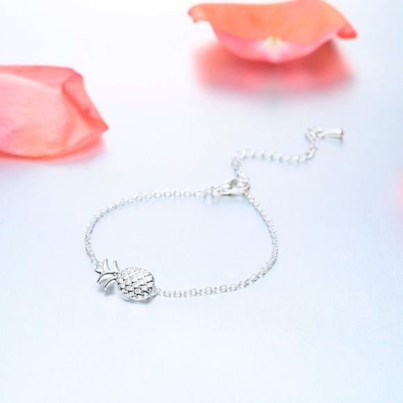 NWT! Boutique Pineapple Silver Bracelet - Picture 4 of 5